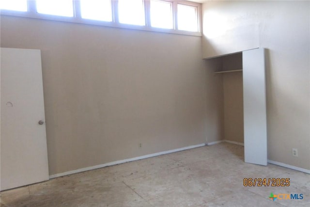 2101 Stagecoach Trl, Temple, TX 76502 - unfurnished bedroom with baseboards