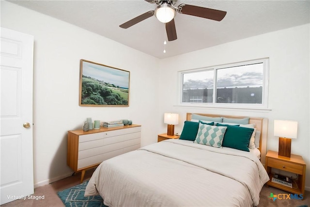 907 S Terrace St, Temple, TX 76501 - bedroom with ceiling fan and baseboards
