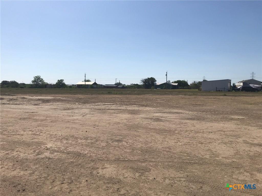 3071 Vista Rdg, Seguin, TX 78155 - photo 4
