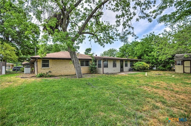 4508 Briar Cliff Rd, Temple, TX 76502 - rear view of property with brick siding