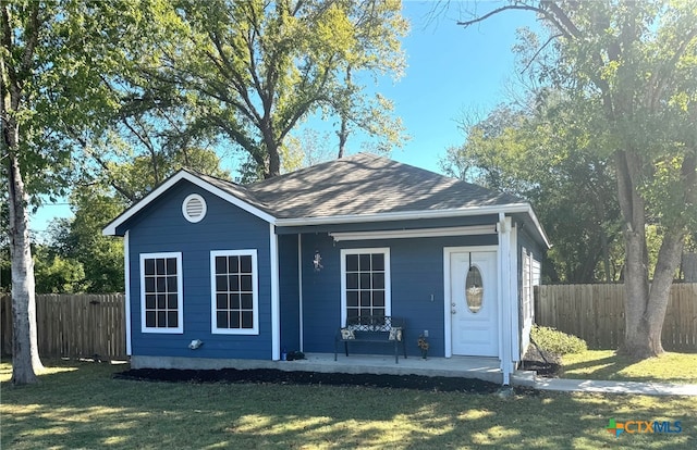 exterior space featuring a lawn