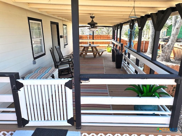 deck with ceiling fan