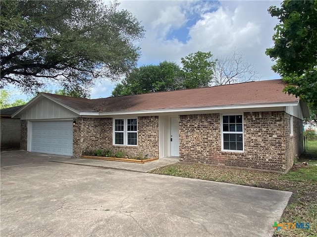 2812 Meadowlark St, Victoria, TX 77901 - photo 2