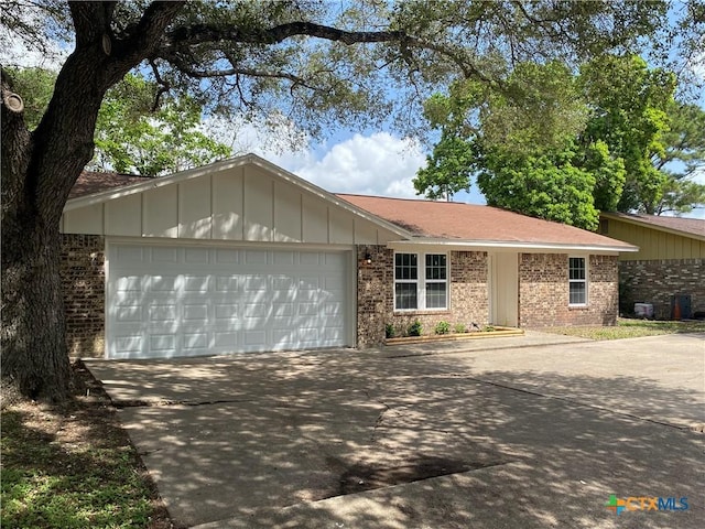 2812 Meadowlark St, Victoria, TX 77901 - photo 4