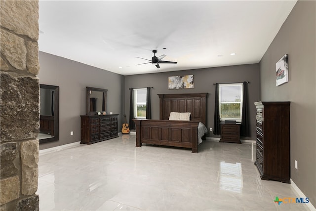 bedroom with ceiling fan