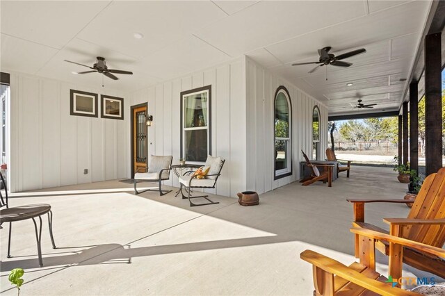 view of patio with ceiling fan