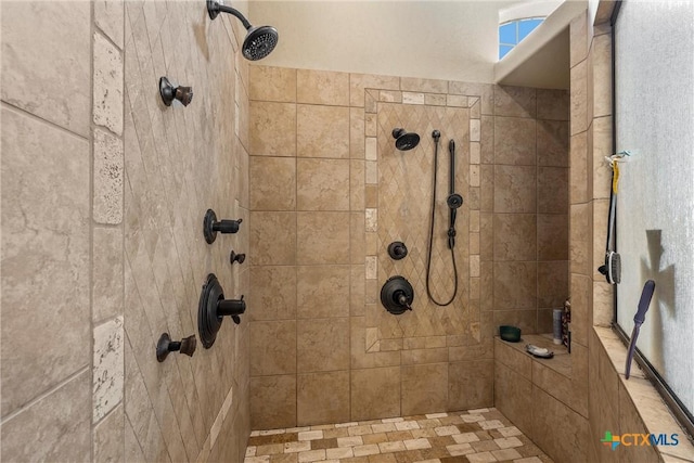 924 Queen Elizabeth Dr, Mcgregor, TX 76657 - bathroom featuring a tile shower