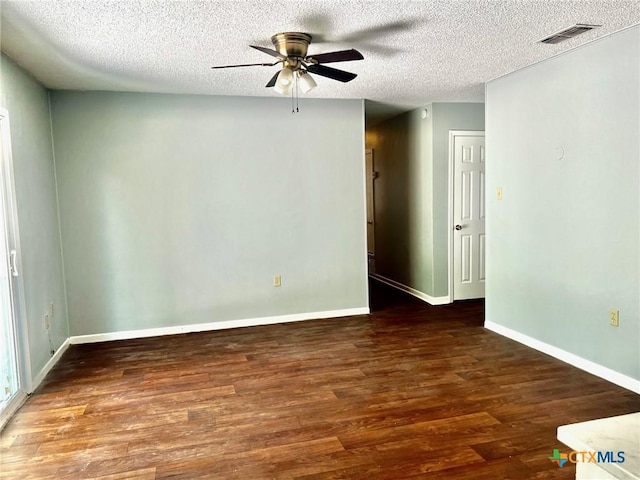 917 Edwards St, Copperas Cove, TX 76522 - spare room featuring wood finished floors, a textured ceiling, and a ceiling fan