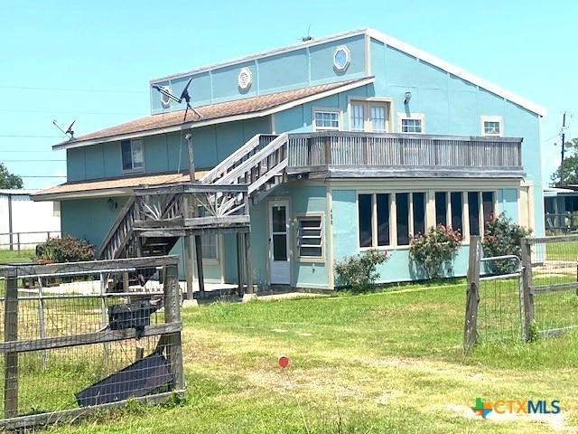488 Alamo Beach Ave, Port Lavaca, TX 77979 - view of front of home with stairs