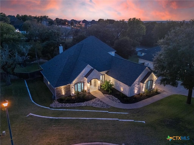 view of aerial view at dusk