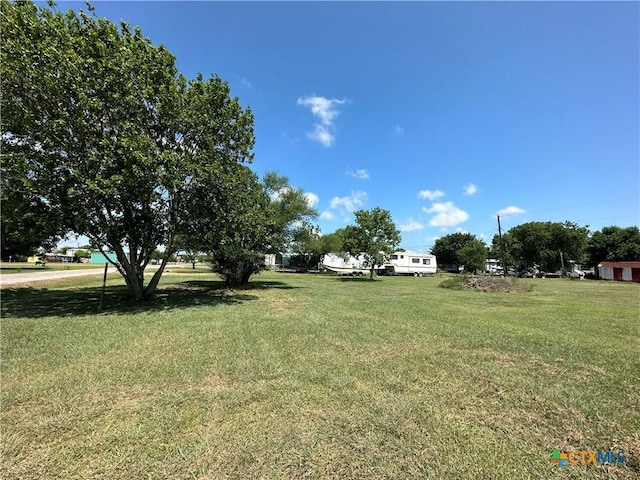 Listing photo 2 for 1105 W Cleveland Ave, Seadrift TX 77983