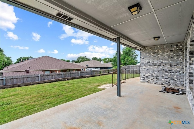 4504 Twin Oaks Cir, Killeen, TX 76542 - fenced backyard featuring a patio