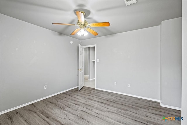 4504 Twin Oaks Cir, Killeen, TX 76542 - unfurnished room featuring wood finished floors and a ceiling fan