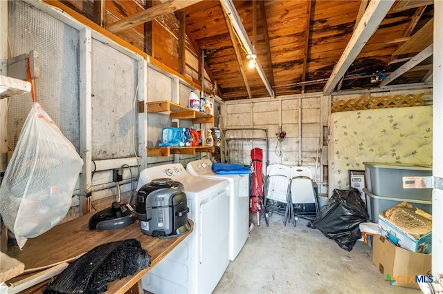 interior space featuring washing machine and clothes dryer