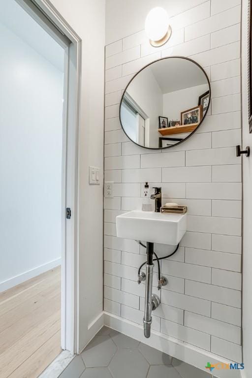 1905 Dutton Dr Unit A, San Marcos, TX 78666 - bathroom with a sink