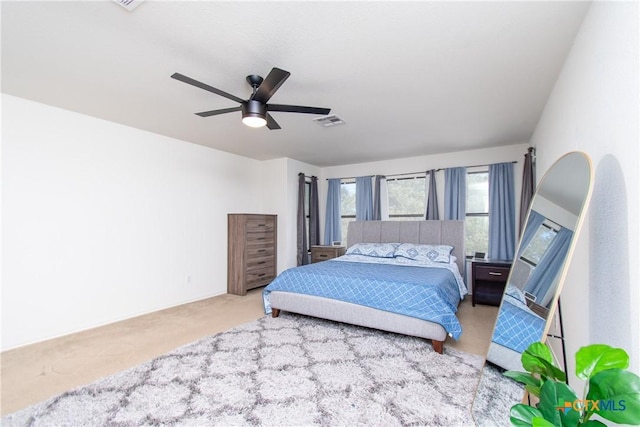 bedroom with ceiling fan