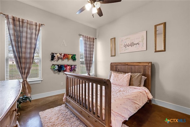 bedroom with ceiling fan