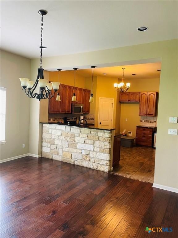 1301 Railroad St Unit H, Cuero, TX 77954 - photo 12
