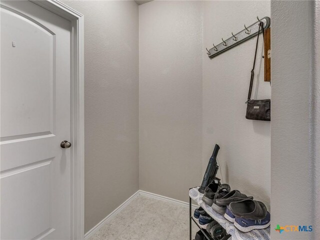 6097 Heron Dr, Buda, TX 78610 - photo 30