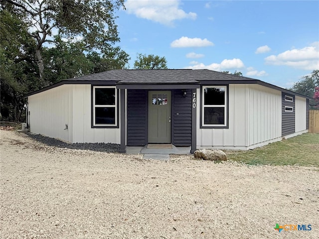 760 Lookout Dr, Canyon Lake, TX 78133 - single story home with a shingled roof