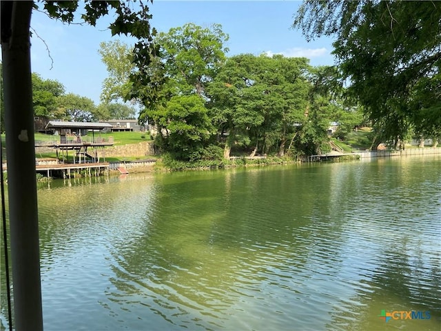 326 Riverview Rd, Mcqueeney, TX 78123 - water view
