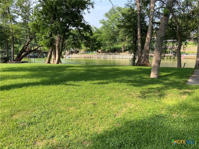 326 Riverview Rd, Mcqueeney, TX 78123 - view of grassy yard