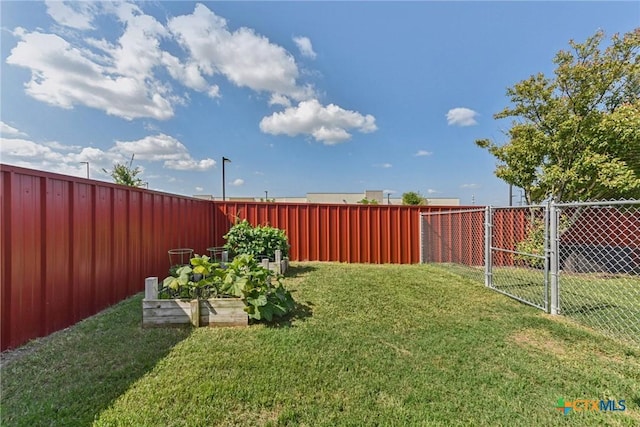 237 Scarlet Ln, Harker Heights, TX 76548 - view of yard featuring a vegetable garden