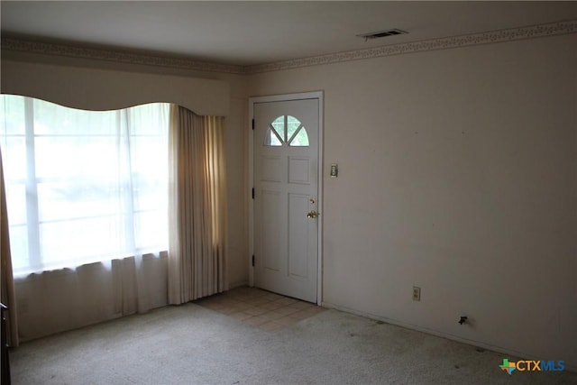 1610 Bexar Ave, Victoria, TX 77901 - entrance foyer featuring light colored carpet