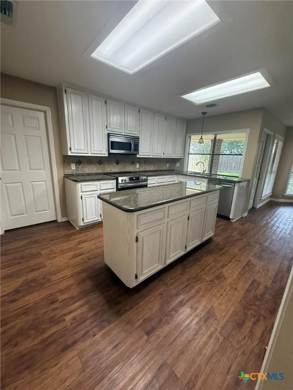 305 Cherrystone Cir, Victoria, TX 77904 - photo 10
