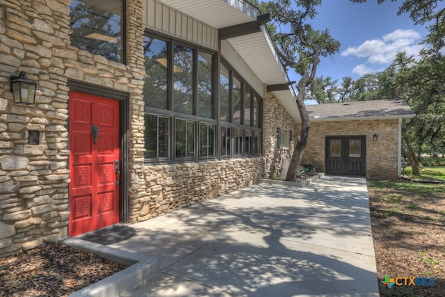 view of property entrance