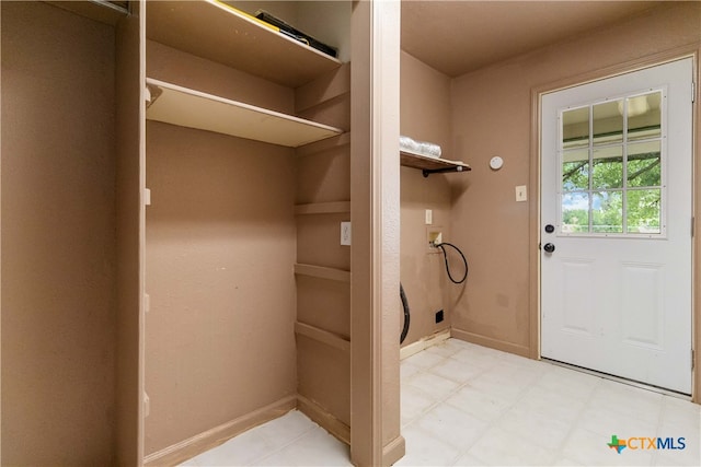 laundry area featuring washer hookup