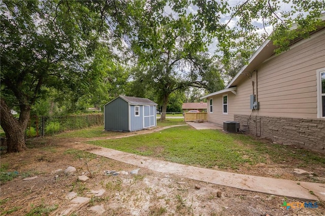 612 Flournoy St, Edna, TX 77957 - photo 30
