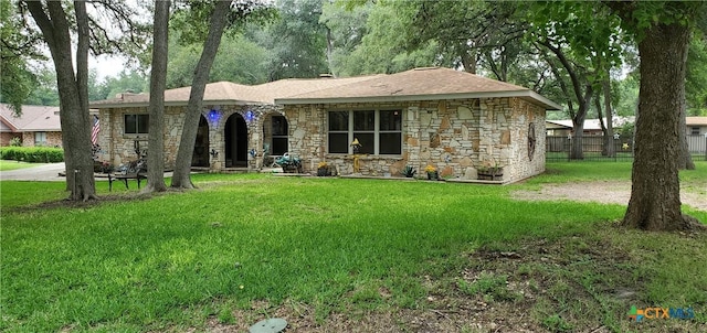 130 Twin Oak Rd, Seguin, TX 78155 - ranch-style home with stone siding