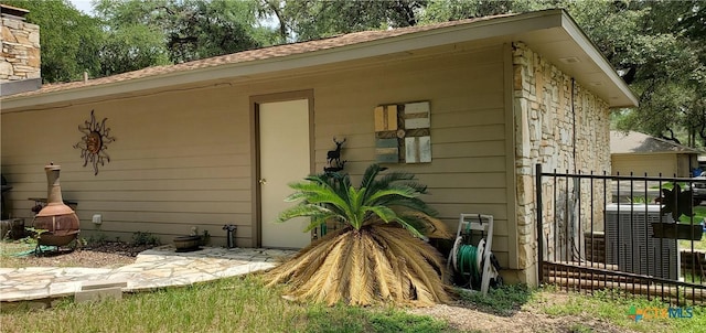 130 Twin Oak Rd, Seguin, TX 78155 - view of outdoor structure with central AC unit