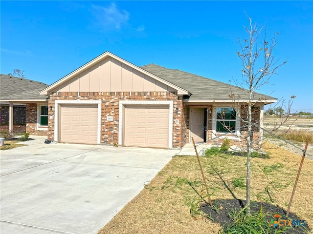 view of front of home featuring a garage