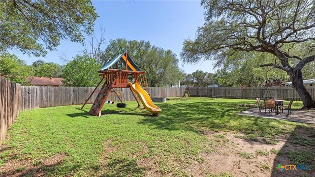 1703 Redwood St, Seguin, TX 78155 - photo 32