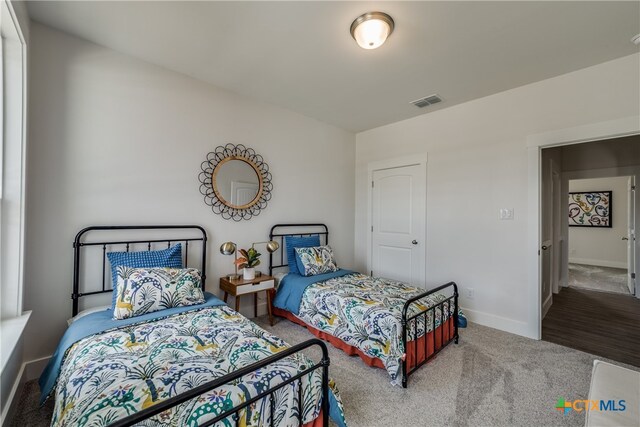 bedroom with carpet