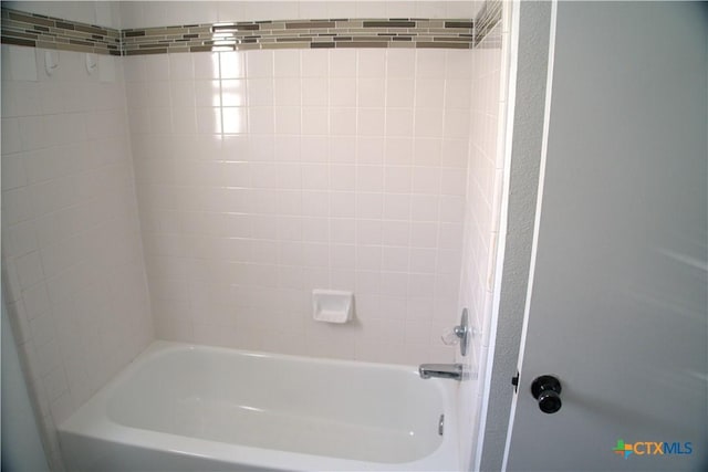 401 James Loop, Killeen, TX 76542 - bathroom with shower / bath combination