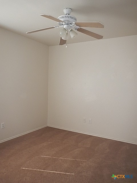 unfurnished room with carpet floors and ceiling fan