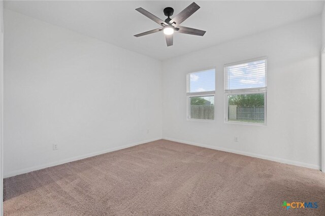 5806 Gulf Mdw, Converse, TX 78109 - unfurnished room with carpet and a ceiling fan