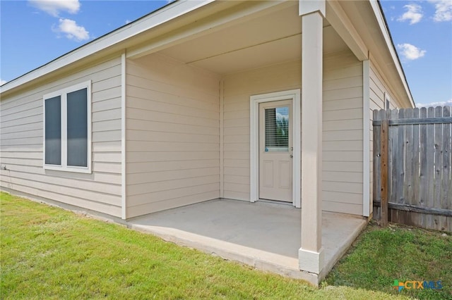 5806 Gulf Mdw, Converse, TX 78109 - property entrance featuring a patio area