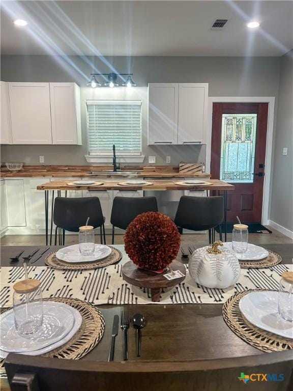 3306 Cypress, Victoria, TX 77901 - dining area featuring plenty of natural light and recessed lighting