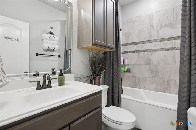 5106 La Piedra Ln, Killeen, TX 76549 - full bath with vanity and shower / bath combo
