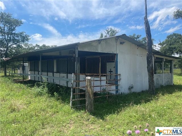 1130 Blacksmith Ln, Weimar, TX 78962