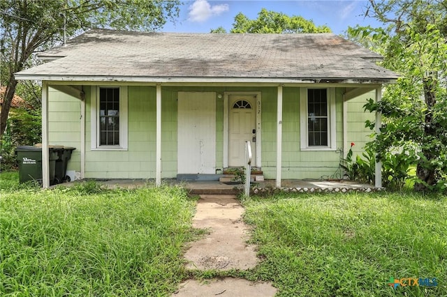 312 W Courthouse St, Cuero, TX 77954 - photo 1