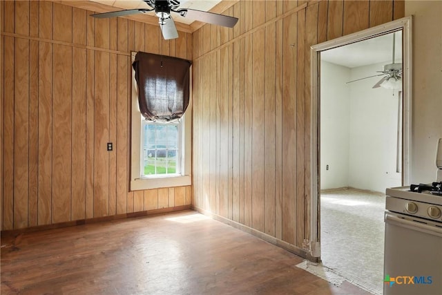312 W Courthouse St, Cuero, TX 77954 - photo 7