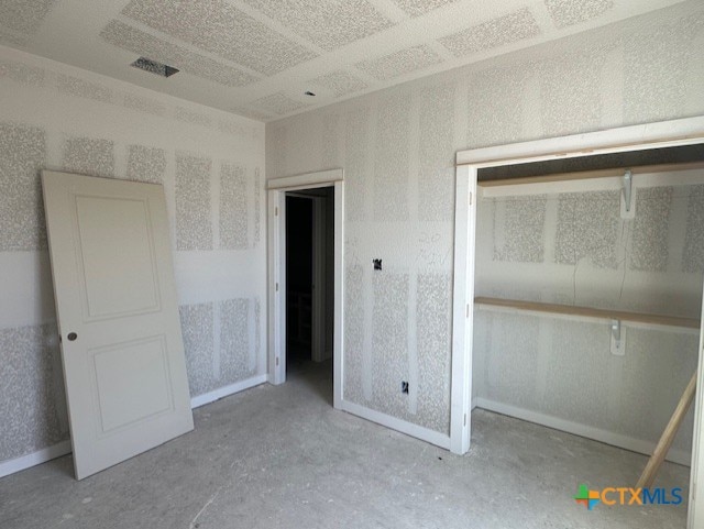 3718 Oglala Trl, Temple, TX 76502 - unfurnished bedroom with concrete flooring and a closet