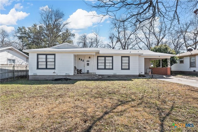 1016 E Elm St, Hillsboro, TX 76645 - view of front of property with a carport, fence, a front yard, and driveway