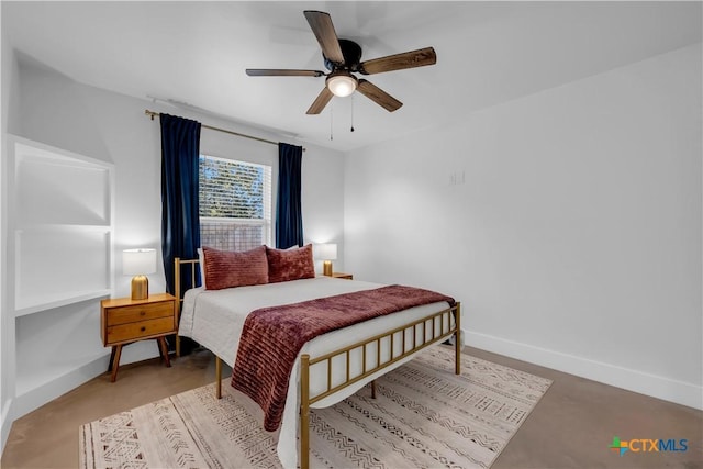 bedroom featuring ceiling fan