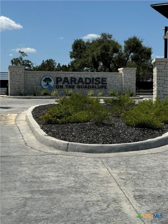 1720 Demi John Bend Rd, Canyon Lake, TX 78133
